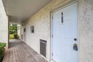 8940 S Hollybrook Blvd, Pembroke Pines, FL 33025 - Photo 2