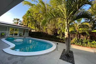 204 SW 19th Ave, Fort Lauderdale, FL 33312 - Photo 2