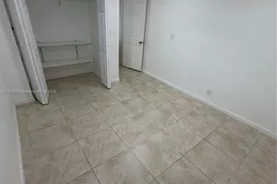 830 SW 6th St, Hallandale Beach, FL 33009 - Photo 6