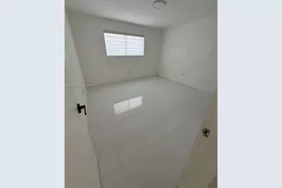 2340 Jamaica Dr, Miramar, FL 33023 - Photo 10