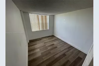 [Address not provided], North Miami, FL 33161 - Photo 16