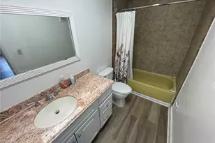 [Address not provided], North Miami, FL 33161 - Photo 18