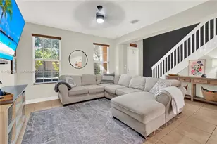 1121 SW 147th Ter, Pembroke Pines, FL 33027 - Photo 6