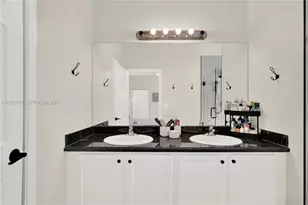 1121 SW 147th Ter, Pembroke Pines, FL 33027 - Photo 22