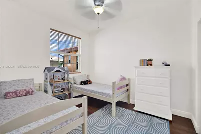 1121 SW 147th Ter, Pembroke Pines, FL 33027 - Photo 18