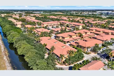 1121 SW 147th Ter, Pembroke Pines, FL 33027 - Photo 30