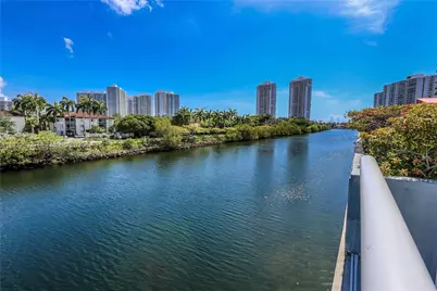 3625 N Country Club Dr #1804, Aventura, FL 33180 - Photo 28