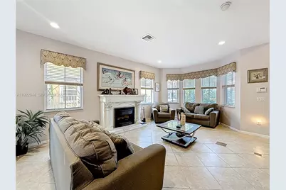 16918 SW 16th St, Pembroke Pines, FL 33027 - Photo 12