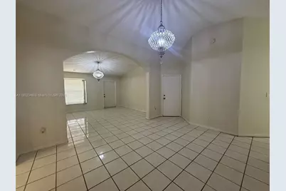 1081 NW 128th Pl, Miami, FL 33182 - Photo 6