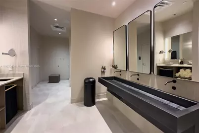 159 NE 6th St #3209, Miami, FL 33132 - Photo 80