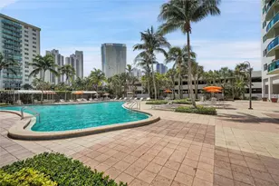 19380 Collins Ave, Sunny Isles Beach, FL 33160 - Photo 32