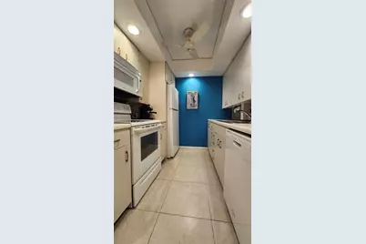 3143 Cambridge G #3143, Deerfield Beach, FL 33442 - Photo 22