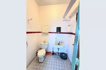 11851 W Dixie Hwy, Miami, FL 33161 - Photo 6