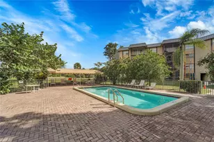 6101 N Falls Cir Dr, Lauderhill, FL 33319 - Photo 28