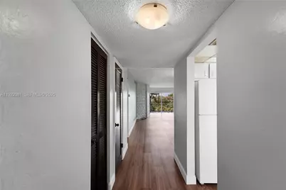 6101 N Falls Cir Dr #403, Lauderhill, FL 33319 - Photo 6