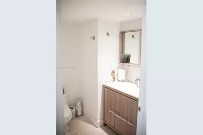 6301 Collins Ave #807, Miami Beach, FL 33141 - Photo 16