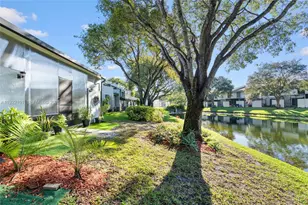 1064 NW 97th Ave, Pembroke Pines, FL 33024 - Photo 30