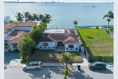 1680 S Treasure Dr, North Bay Village, FL 33141 - Photo 10