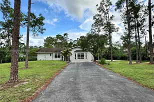 3440 19th Ave SW, Other City - In The State Of Florida, FL 34117 - Photo 2