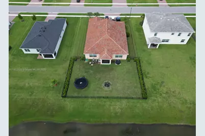 7599 NW Deysbrook Lane, Port Saint Lucie, FL 34987 - Photo 54