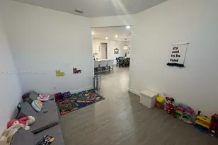 7599 NW Deysbrook Ln, Port Saint Lucie, FL 34987 - Photo 38