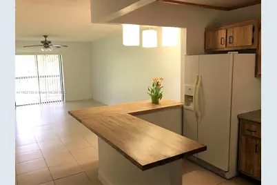 6061 Shakerwood Cir #205, Tamarac, FL 33319 - Photo 6