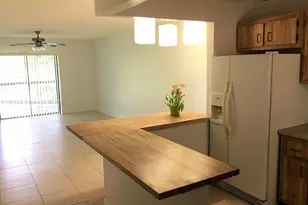 6061 Shaker Wood Cir, Tamarac, FL 33319 - Photo 6