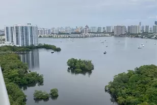 16385 Biscayne Blvd, North Miami Beach, FL 33160 - Photo 2