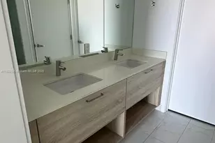 16385 Biscayne Blvd, North Miami Beach, FL 33160 - Photo 14