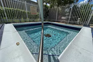 301 Palm Way, Pembroke Pines, FL 33025 - Photo 34