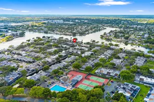 1523 NW 113th Way, Pembroke Pines, FL 33026 - Photo 32