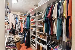 1523 NW 113th Way, Pembroke Pines, FL 33026 - Photo 24