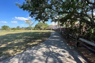 7317 NW 173rd Dr, Hialeah, FL 33015 - Photo 20