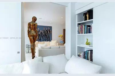 11 Island Ave #PH6, Miami Beach, FL 33139 - Photo 10