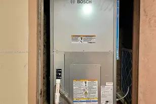 4001 Hillcrest Dr, Hollywood, FL 33021 - Photo 8