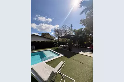 12125 NE 2nd Ave, North Miami, FL 33161 - Photo 6