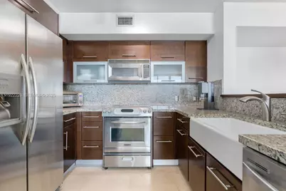 1155 Brickell Bay Dr #2409, Miami, FL 33131 - Photo 4