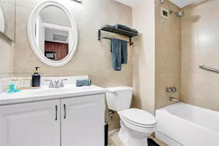 19201 Collins Ave, Sunny Isles Beach, FL 33160 - Photo 20