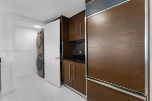 495 Brickell Ave, Miami, FL 33131 - Photo 14