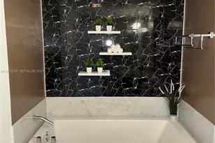 244 Biscayne Blvd, Miami, FL 33132 - Photo 26
