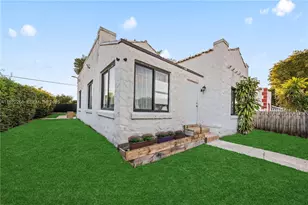 1910 NW 47th St, Miami, FL 33142 - Photo 10