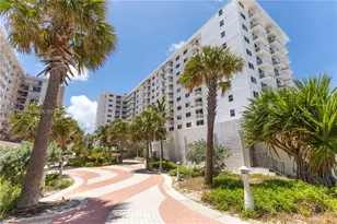 401 Ocean Dr, Miami Beach, FL 33139 - Photo 18