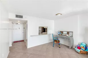 401 Ocean Dr, Miami Beach, FL 33139 - Photo 10