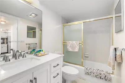 401 Ocean Dr #417, Miami Beach, FL 33139 - Photo 12