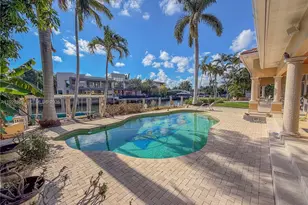 3220 NE 165th St, North Miami Beach, FL 33160 - Photo 4