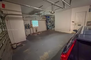 3220 NE 165th St, North Miami Beach, FL 33160 - Photo 26