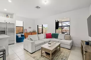 25217 SW 107th Ct, Homestead, FL 33032 - Photo 4