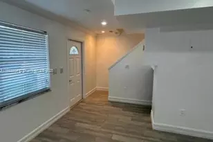 35 NE 12th Ave, Homestead, FL 33030 - Photo 12