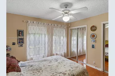 16621 Royal Poinciana Ct, Weston, FL 33326 - Photo 44