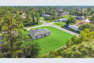 1015 Merry St, Lehigh Acres, FL 33974 - Photo 22